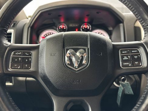 Used 2019 RAM 1500 Big Horn RWD image 17