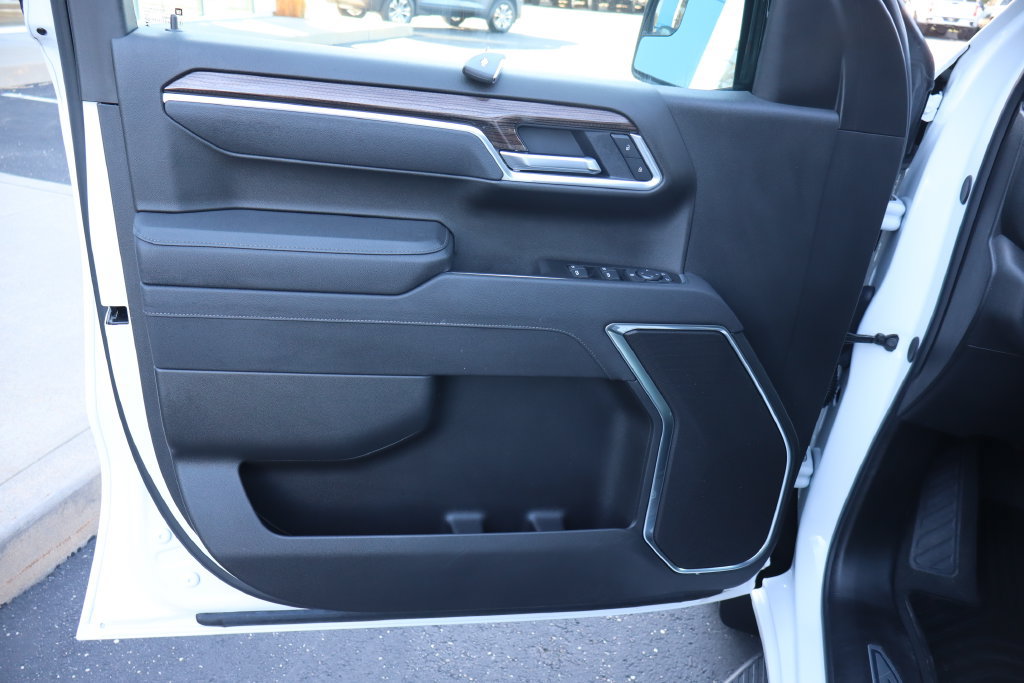 Used 2025 Chevrolet Silverado 1500 RST AWD/4WD image 20