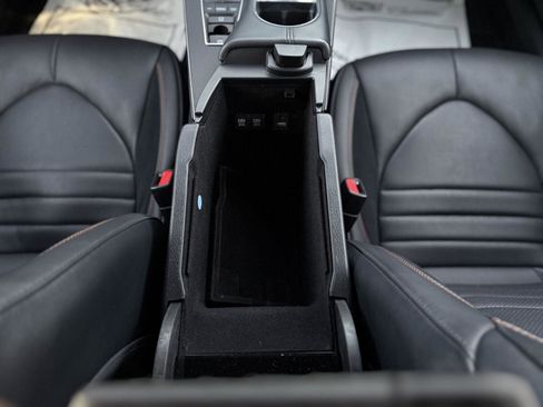 Used 2019 Toyota Avalon Touring image 22