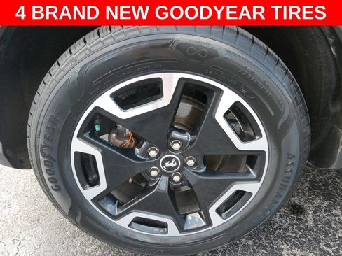 Used 2022 Ford Bronco Sport Outer Banks AWD/4WD image 4