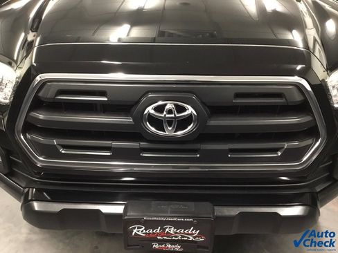 Used 2017 Toyota Tacoma SR5 image 24