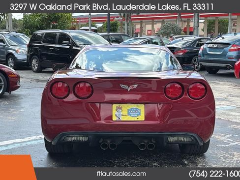 Used 2010 Chevrolet Corvette Coupe w/ 1LT RWD image 8