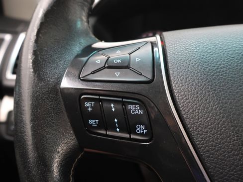 Used 2016 Ford Explorer Platinum AWD/4WD image 16