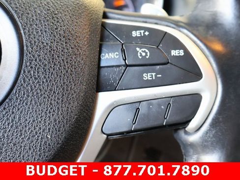 Used 2015 Jeep Grand Cherokee Altitude image 22