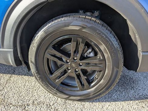 Used 2023 Ford Explorer XLT w/ Equipment Group 202A image 15