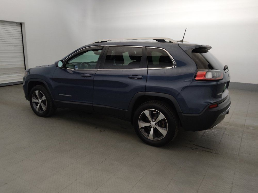 Used 2019 Jeep Cherokee Limited w/ Trailer Tow Group AWD/4WD image 3