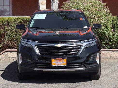 Used 2022 Chevrolet Equinox LT image 3