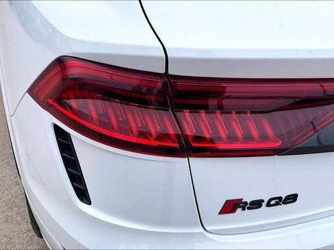 Used 2024 Audi RS Q8 w/ Black Optic Package AWD/4WD image 31