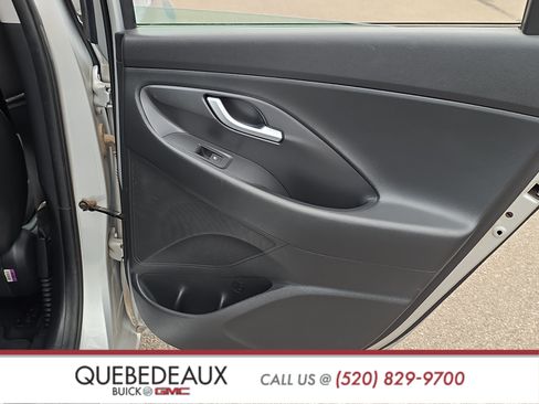 Used 2018 Hyundai Elantra GT FWD image 24