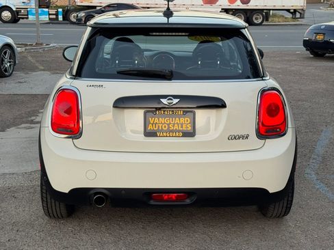 Used 2018 MINI Cooper 2-Door Hardtop FWD image 39