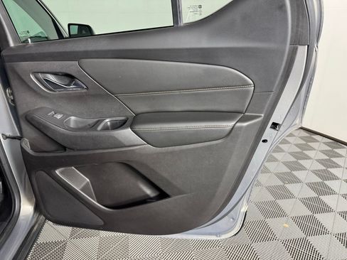 Used 2018 Chevrolet Traverse LT FWD image 34