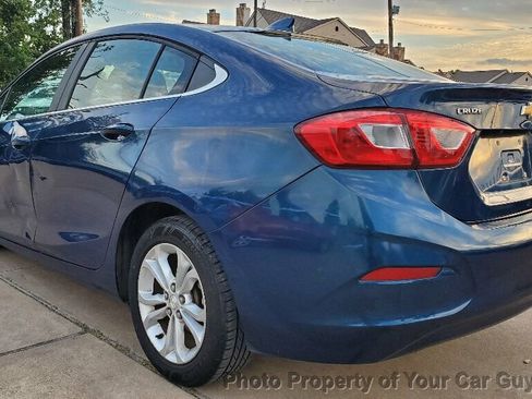 Used 2019 Chevrolet Cruze LT image 20