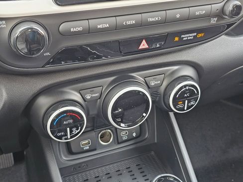 Used 2026 Hyundai Venue SEL image 24