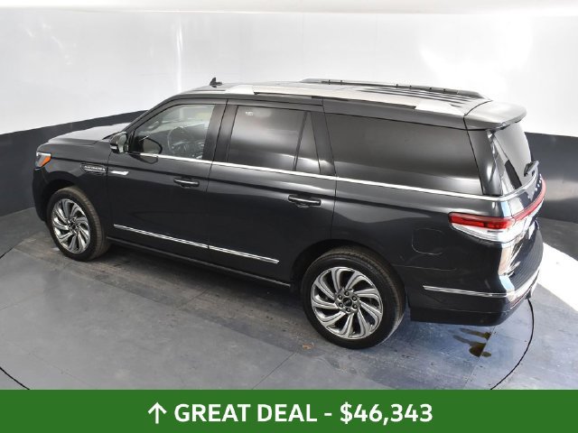 Used 2023 Lincoln Navigator Reserve AWD/4WD image 36