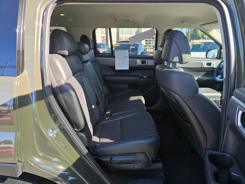 Used 2024 Hyundai Santa Fe SEL image 12