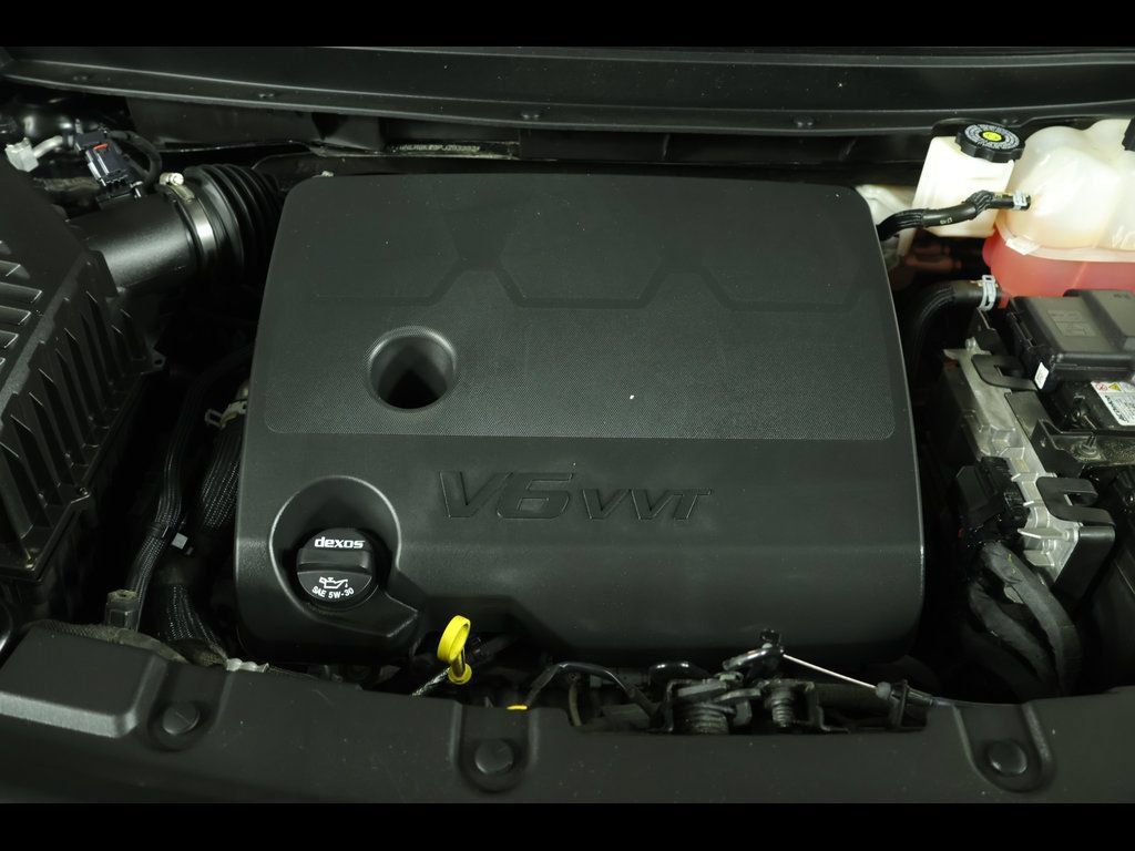 Used 2023 Chevrolet Traverse LT FWD image 20