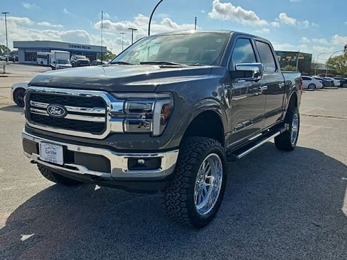 Used 2025 Ford F150 Lariat w/ Equipment Group 502A High image 3