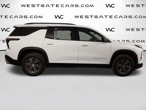 Used 2026 Chevrolet Traverse LT w/ Driver Confidence Package image 44