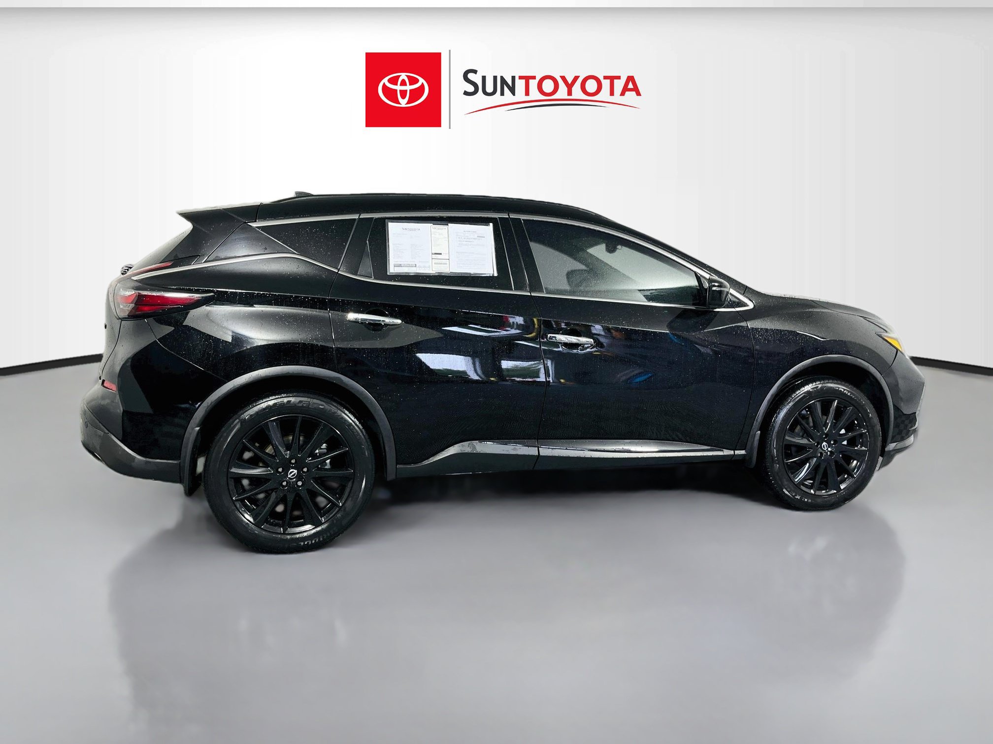 Used 2023 Nissan Murano SV w/ SV Midnight Edition Package FWD image 2