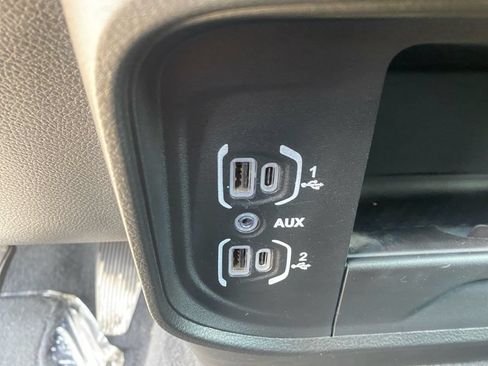 Used 2026 RAM 2500 Big Horn AWD/4WD image 17