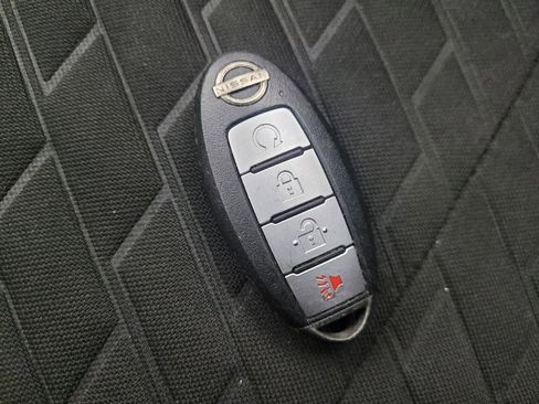 Used 2022 Nissan Kicks SV image 32