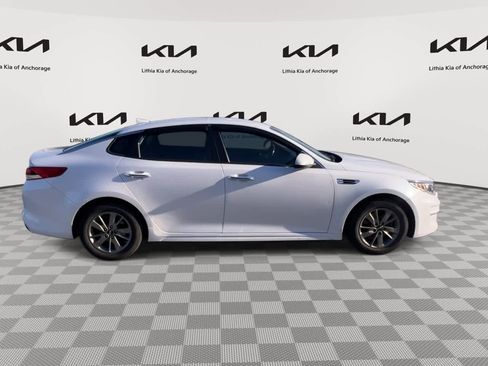 Used 2018 Kia Optima LX image 9