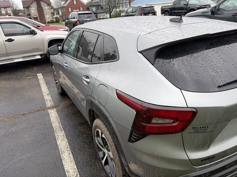 Certified 2024 Chevrolet Trax RS image 7