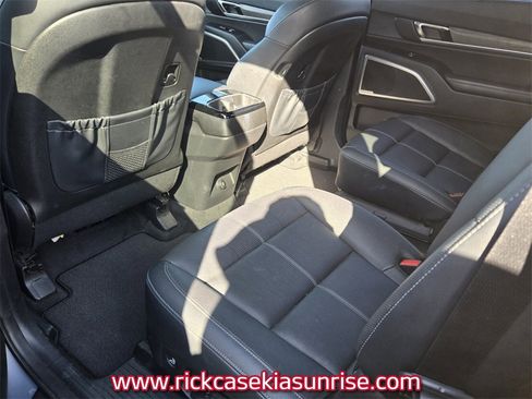 Used 2022 Kia Telluride EX w/ EX Premium Package image 8