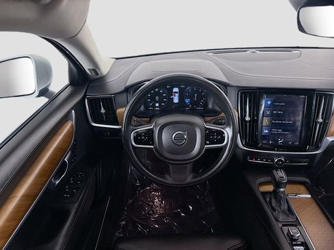 Used 2017 Volvo S90 T6 Inscription w/ Vision Package image 17