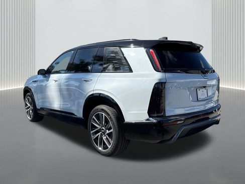 New 2026 Cadillac Vistiq Sport image 7