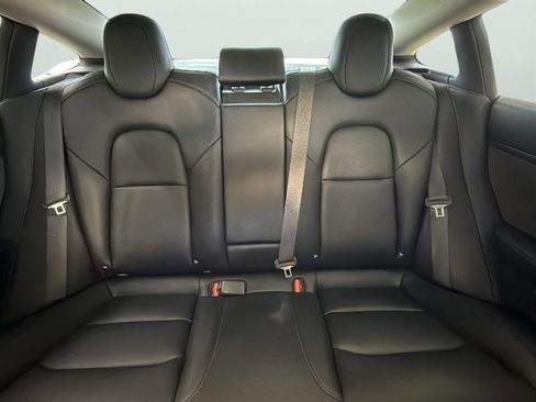 Used 2018 Tesla Model 3 Long Range image 26