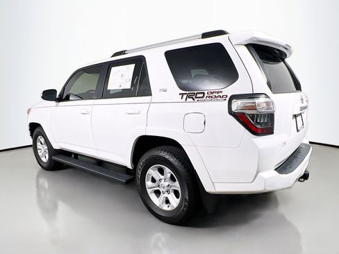 Used 2024 Toyota 4Runner SR5 Premium w/ Moonroof Package RWD image 8