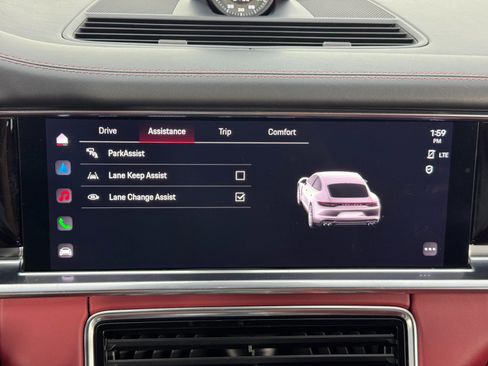 Used 2022 Porsche Panamera 4 w/ Premium Package image 31