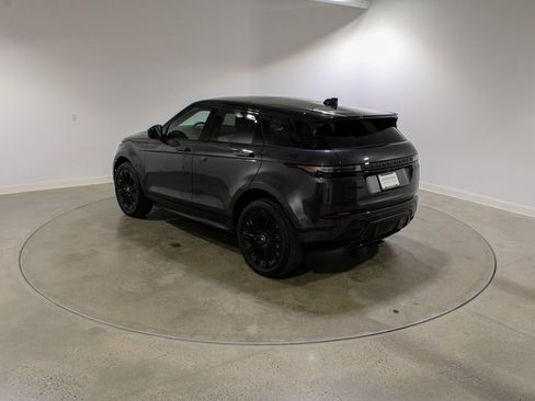 Used 2025 Land Rover Range Rover Evoque Dynamic SE image 3