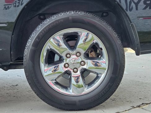 Used 2017 RAM 1500 Big Horn RWD image 28