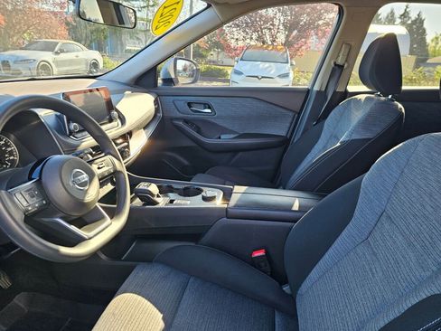 Used 2021 Nissan Rogue SV AWD/4WD image 23