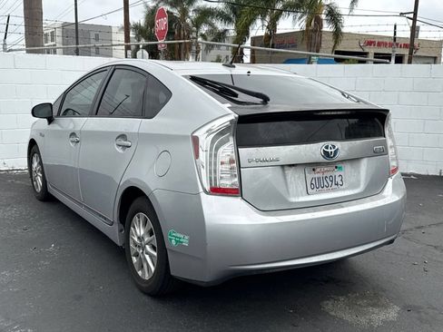 Used 2012 Toyota Prius Prime Plug-In Hybrid FWD image 3