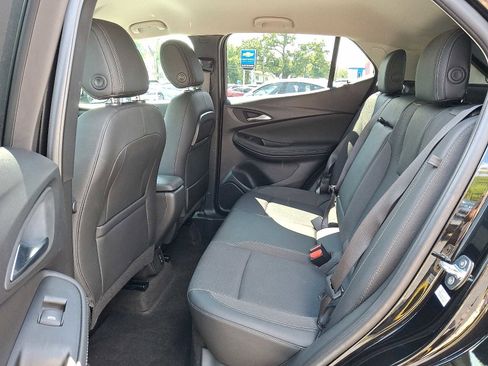 Used 2022 Buick Encore GX Select w/ Sport Touring Package image 10