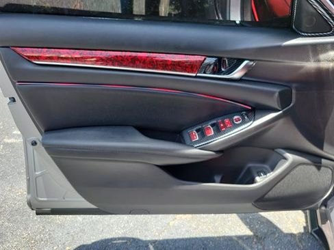 Used 2022 Honda Accord Sport image 11