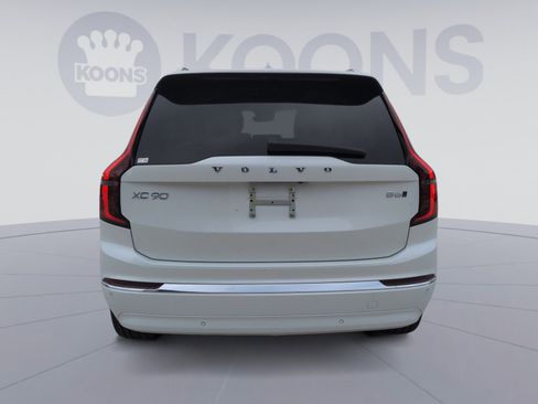 New 2026 Volvo XC90 B6 Ultra image 5