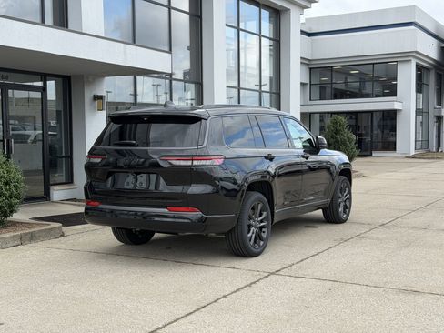 New 2026 Jeep Grand Cherokee L Limited image 4