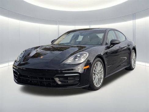Used 2021 Porsche Panamera 4 image 1