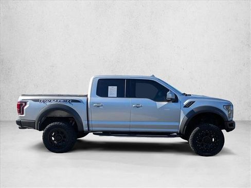 Used 2019 Ford F150 Raptor w/ Equipment Group 802A Luxury image 4