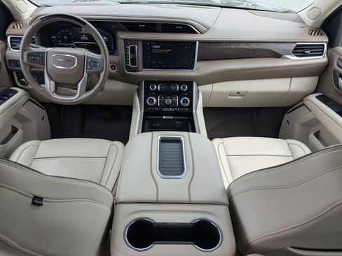 Used 2023 GMC Yukon XL Denali w/ Denali Reserve Package image 18