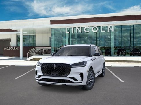 New 2026 Lincoln Aviator AWD image 2
