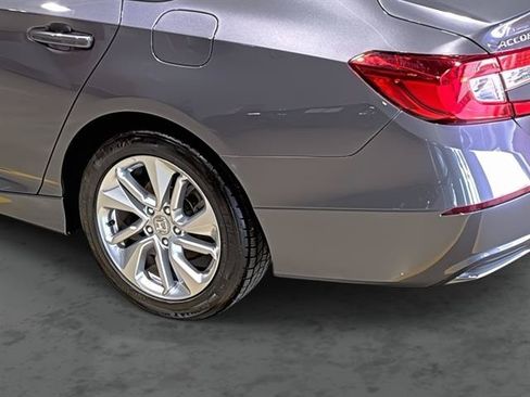 Used 2018 Honda Accord LX image 11