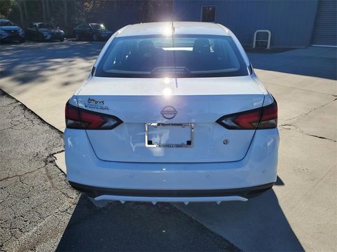 Certified 2025 Nissan Versa S w/ Trunk Package image 6