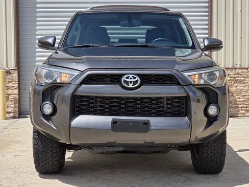 Used 2018 Toyota 4Runner SR5 Premium AWD/4WD image 7