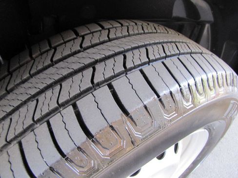 Used 2022 Ford Maverick XL image 27