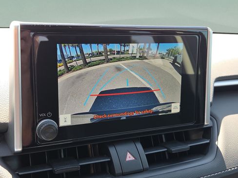 Certified 2025 Toyota RAV4 LE image 25